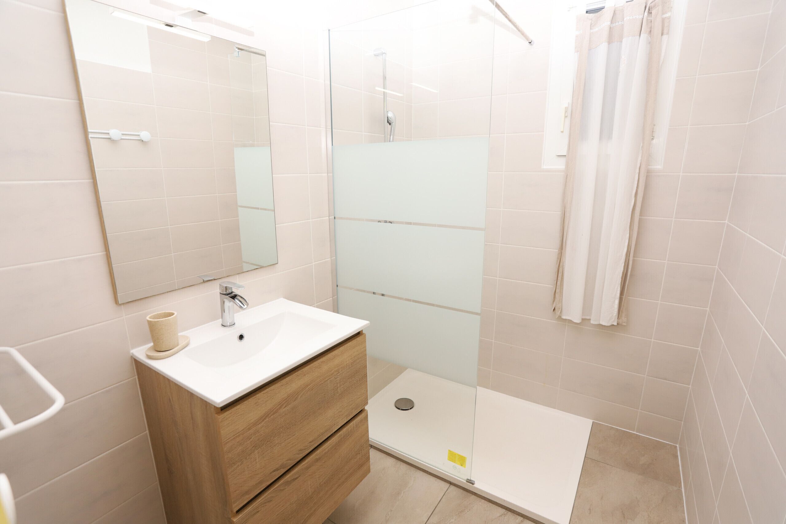 Een douche, een haardroger