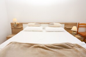 3 habitaciones, tabla de planchar con plancha y wifi gratis 
