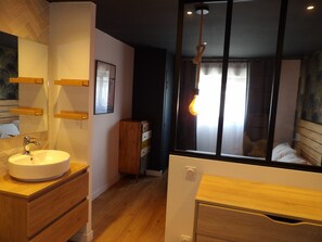 3 Schlafzimmer, Bügeleisen/Bügelbrett, kostenloses WLAN