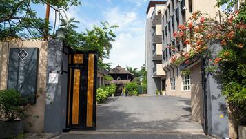 Dobbeltrom – deluxe | Sengetøy av topp kvalitet, dundyner, memory foam-senger og minibar