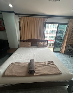 Superior-Doppelzimmer, 1 Schlafzimmer, Raucher, Bergblick | Schallisolierte Zimmer, kostenloses WLAN