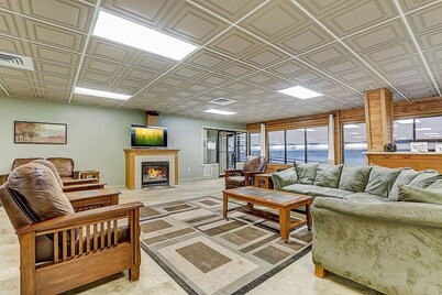 Harrison's Hideaway at Tamarack - Great Location!