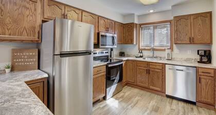 Harrison's Hideaway at Tamarack - Great Location!
