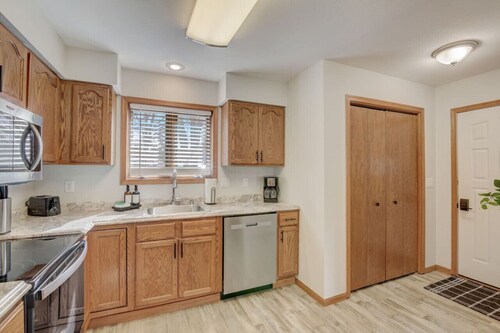 Harrison's Hideaway at Tamarack - Great Location!