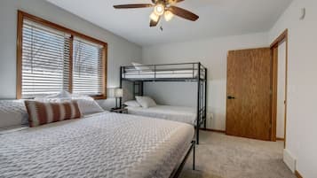 2 bedrooms, iron/ironing board, WiFi (free), bed sheets
