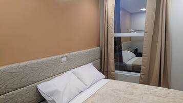 1 bedroom, WiFi, bed sheets