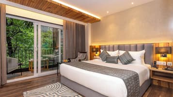 Superior Room, 1 King Bed | 1 bedroom, premium bedding, minibar, in-room safe