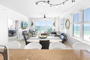 Dining - Grandview East! 5th floor Corner Unit. Beach service incl in 2025. Discounts! (Panama City Beach)