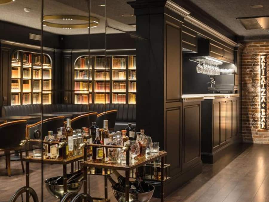 Bar (en la propiedad)