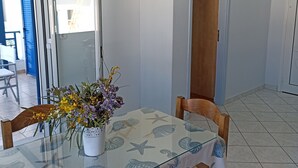 公寓 | 私人厨房 | 冰箱、微波炉、电饭煲、厨具/餐具