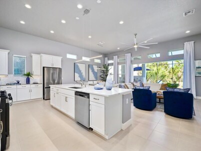 Luxurious Beach House with heated pool