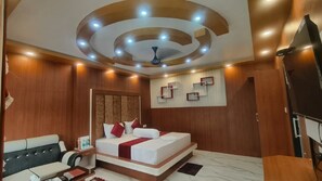 Smart TV 32-inci dengan saluran TV kabel