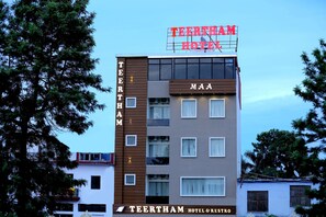 Front of property - Teertham Hotel (Rishikesh)
