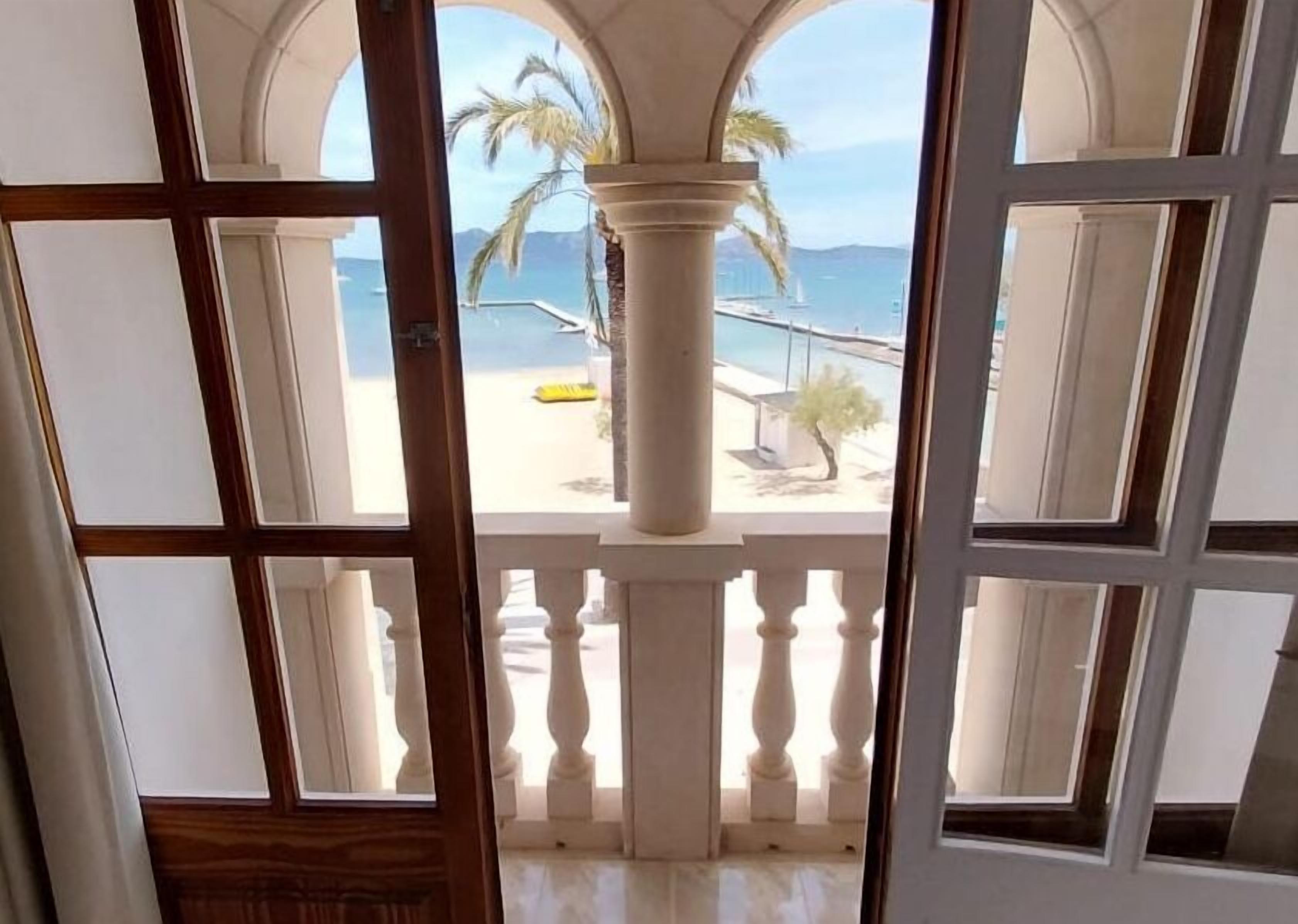 In-room safe, individually furnished, blackout curtains, free WiFi