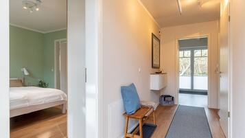 2 Schlafzimmer, Schreibtisch, Reisekinderbett, kostenloses WLAN