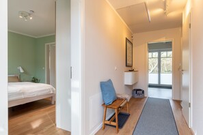 2 Schlafzimmer, Schreibtisch, Reisekinderbett, kostenloses WLAN