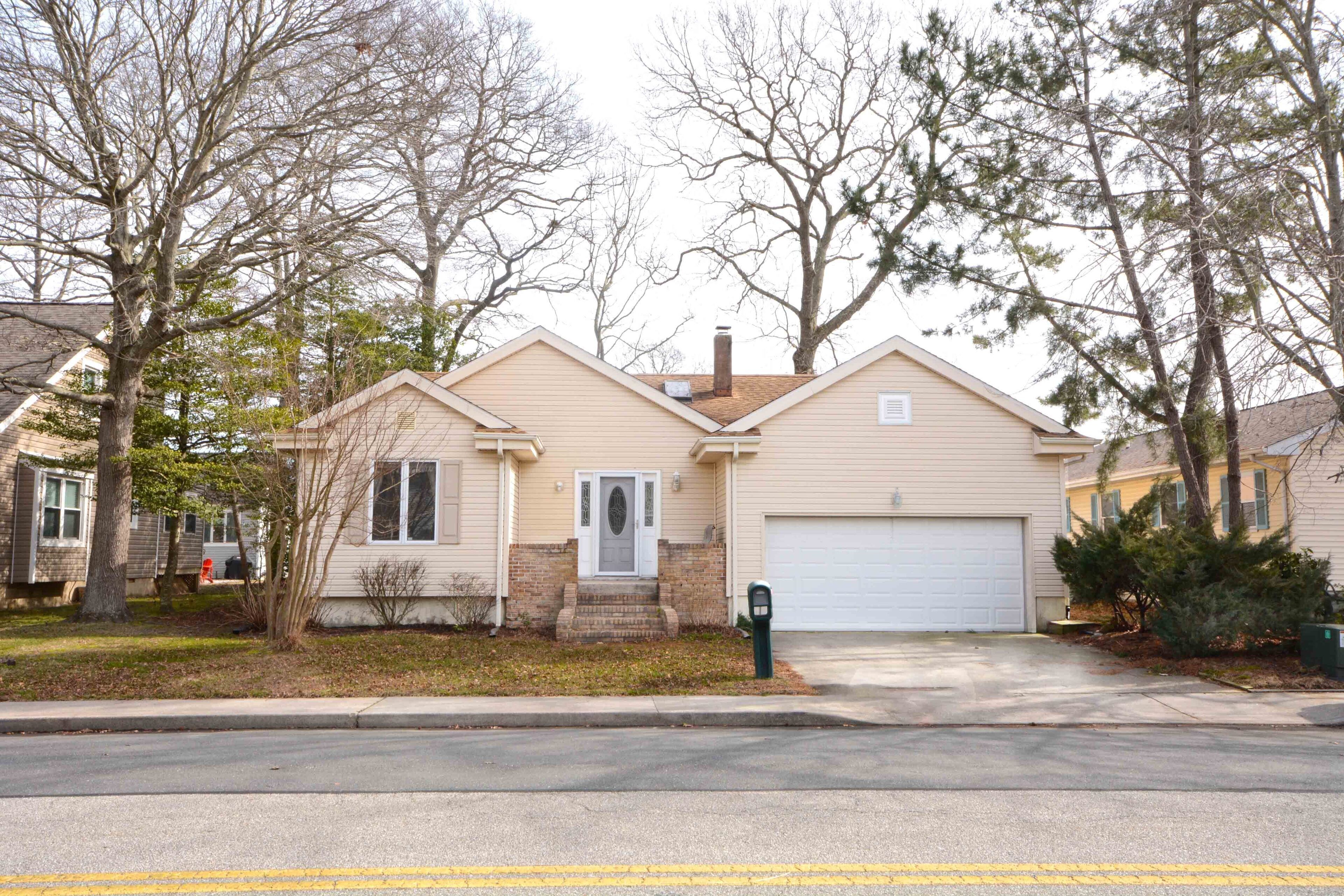 Lovely single home is north Ocean City, great for big families