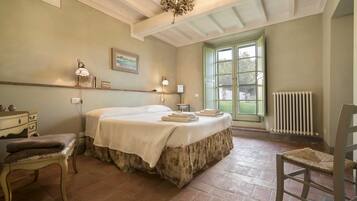 1 bedroom, iron/ironing board, free cots/infant beds, free WiFi