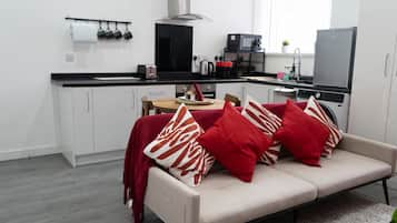Apartment | Private kitchen | Fridge, microwave, oven, stovetop