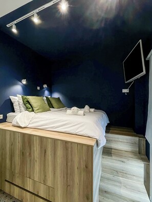 1 habitación, tabla de planchar con plancha, wifi y ropa de cama 