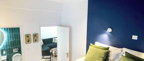 1 chambre, fer et planche à repasser, Wi-Fi, draps fournis