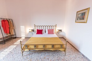 Apartamento | 3 dormitorios, tabla de planchar con plancha, wifi gratis y ropa de cama