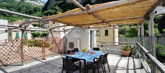 Casa Pergamena, con terrazza e nel Centro storico di Amalfi