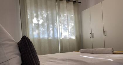 Almada Central Apartment