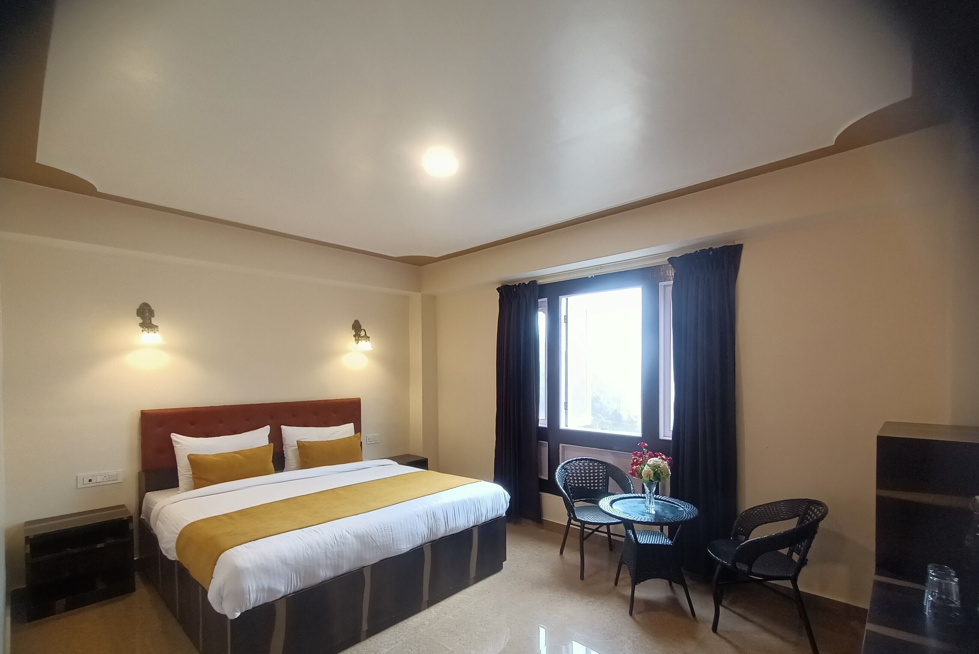 Deluxe-Zimmer | 1 Schlafzimmer, Schreibtisch, Verdunkelungsvorhänge