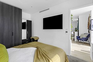 Unclassified image, 2 of 23, button - Gorgeous Clapham Flat (London)