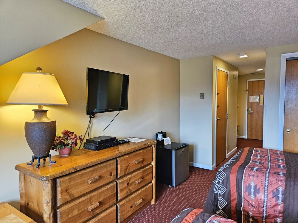 G416AB Managed by Loon Reservation Service NH Meals & Rooms Lic 056365 Lincoln Vrbo