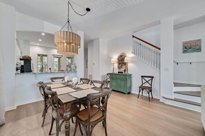 Casa Prestigio, 3 habitaciones, para no fumadores, balcón | Servicio a la habitación