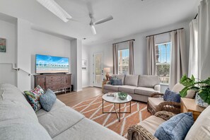 Signature House, 3 Bedrooms, Non Smoking, Balcony | Living room - The Sip at Sea (Gulf Shores)