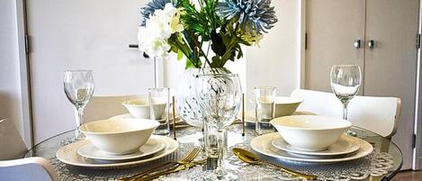 Apartment | Dining