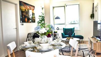 Apartment | Dining