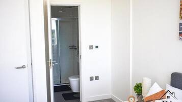 Apartment | Dining