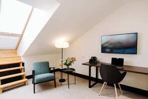 50 吋平面電視連數碼電視頻道、電視、Netflix