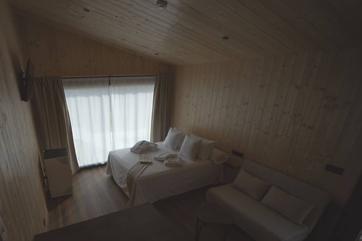 BOREAS | 1 camera, biancheria da letto di alta qualità, copriletto in piuma