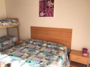 Apartamento, 2 quartos, sacada | 3 quartos