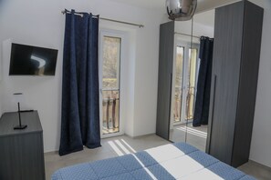 2 quartos, escrivaninha, Wi-Fi, roupa de cama