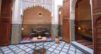 Dar Benares