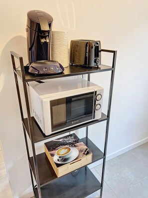 Unclassified image, 2 of 17, button