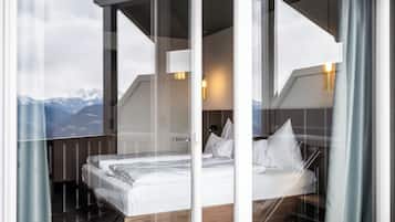 Superior-Suite, 1 King-Bett und Schlafsofa, Balkon, Bergblick | Allergikerbettwaren, Minibar, Zimmersafe, individuell eingerichtet
