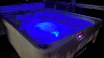 Baignoire à remous extérieure