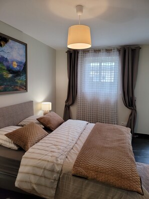 4 soverom, strykejern/-brett, wi-fi og sengetøy