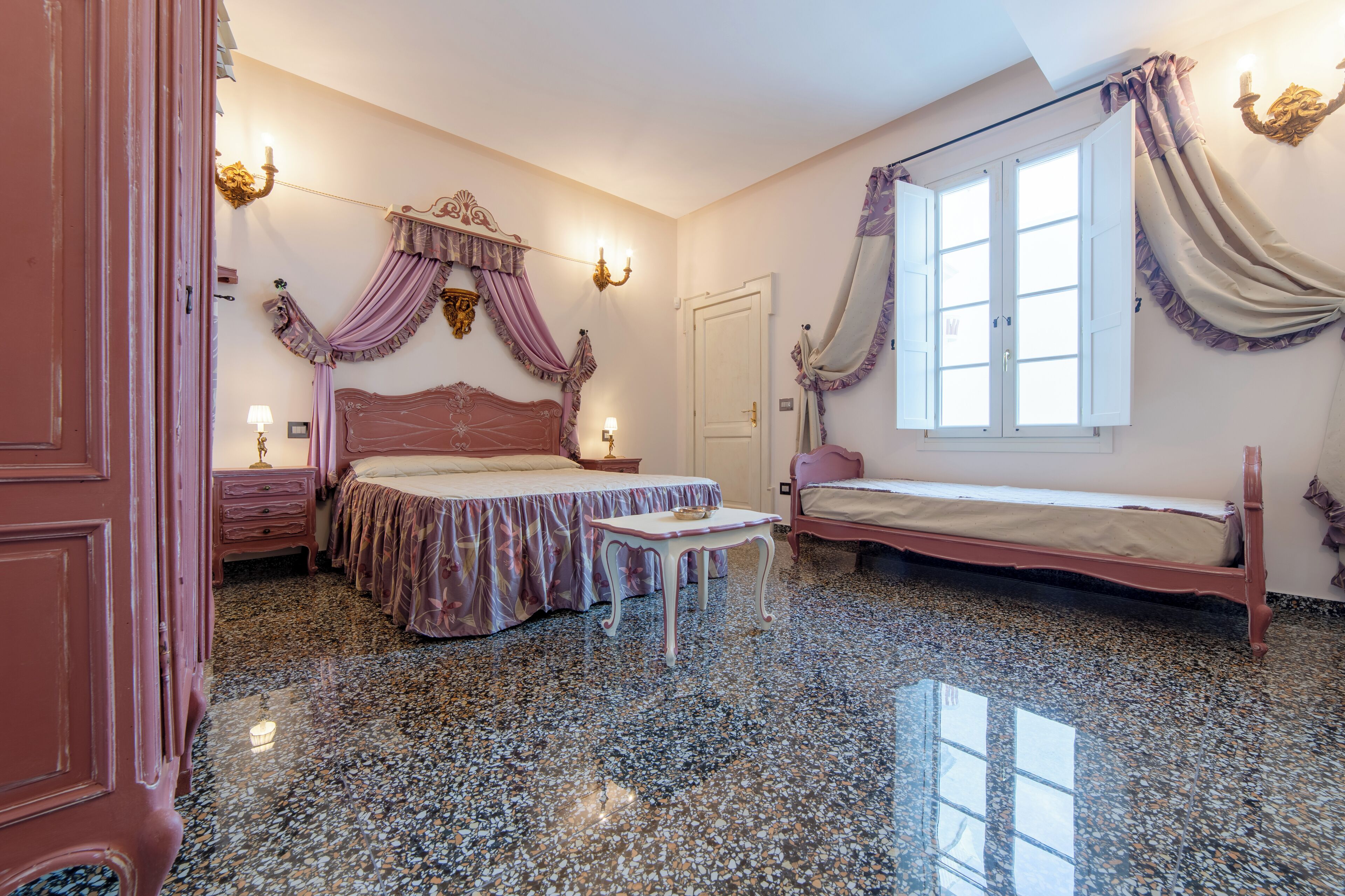 Foto - The Crown Palace - Gallipoli