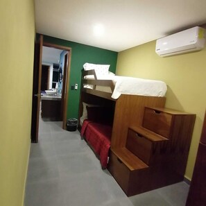 2 bedrooms, WiFi, bed sheets