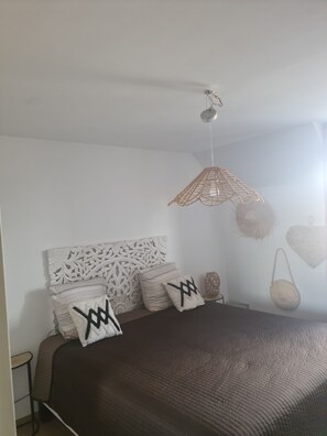 4 bedrooms, WiFi, bed sheets - Maison 120m2 Proche de Toute Commodités. Avec Jardin et Salle de Sport !! (Montigny-lès-Cormeilles)