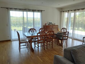 Dining - 4 Bedroom Private vacation home in Bassussarry (Bassussarry)