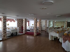 Unclassified image, 2 of 51, button - CASA SIADY (Vatra Dornei)